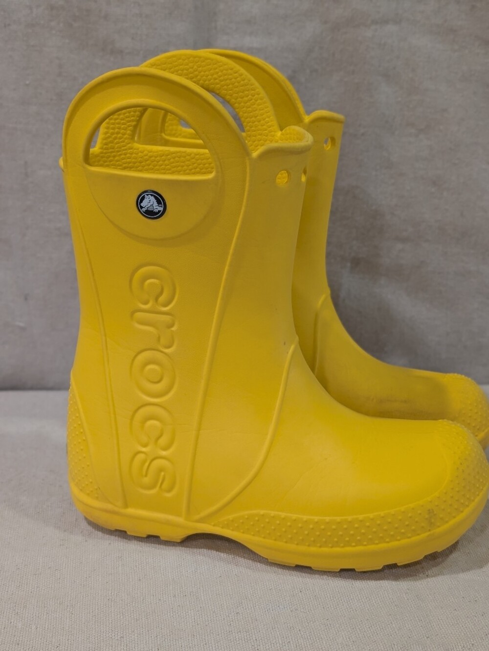 Crocs "Handle It" Pull On Rain Boots Waterproof Bright Yellow Kids Sz J1 Unisex